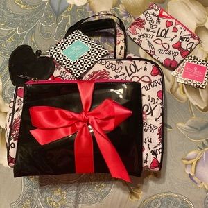 NWT Pink Unicorn Cat Makeup Bag Set